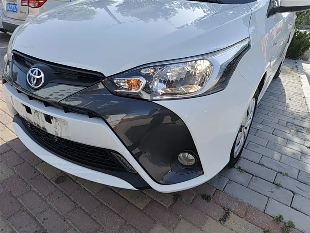Toyota Yaris L 2019 — фото 24
