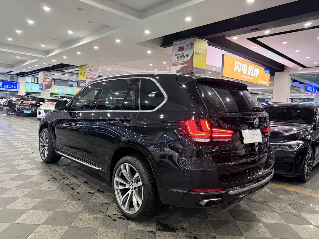 BMW X5 2017 — фото 14