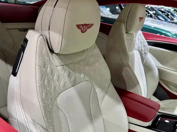 Bentley Continental 2023