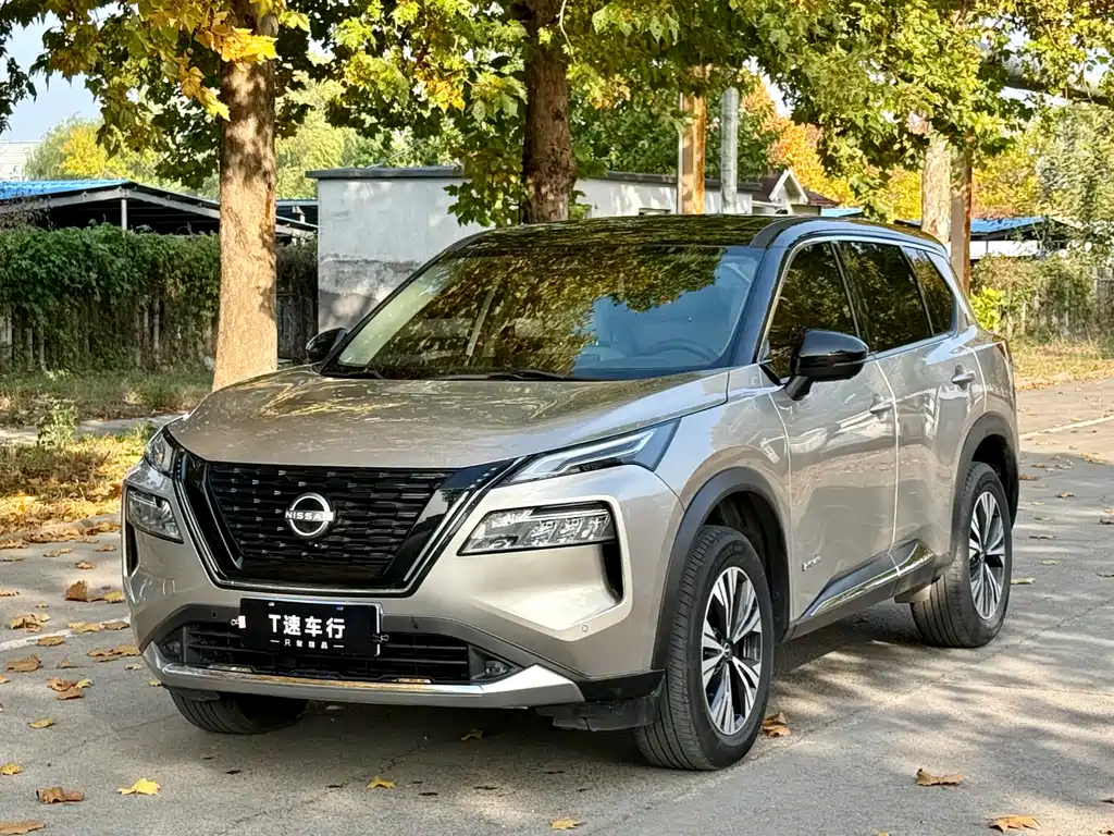 Nissan X-Trail 2023 — фото 1