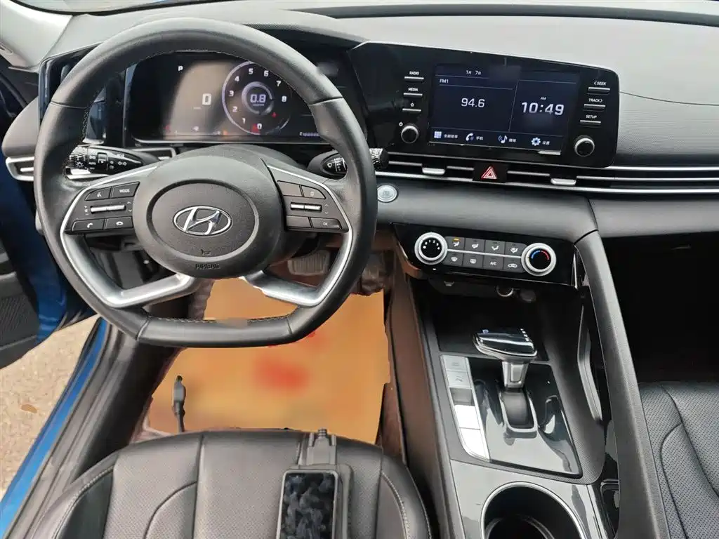 Hyundai Elantra 2022 — фото 10