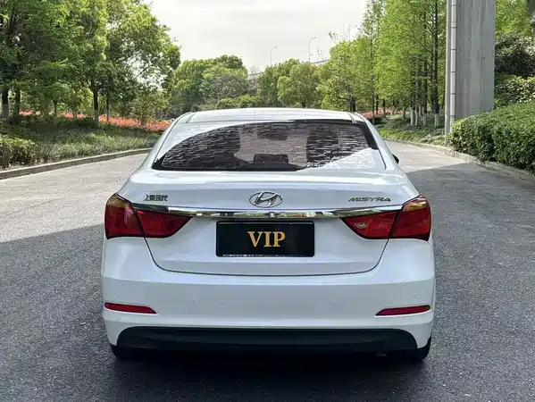 Hyundai Mistra 2014