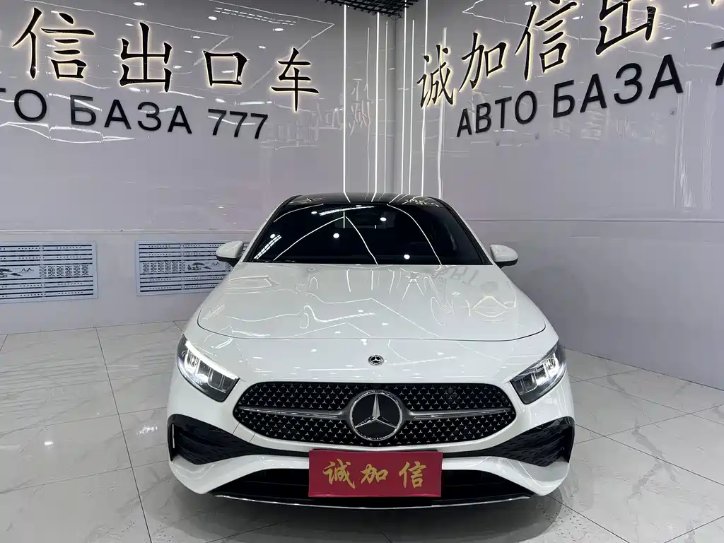 Mercedes-Benz A-Class 2024 — фото 2