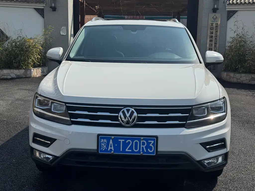 Volkswagen Tiguan L 2020 — фото 8