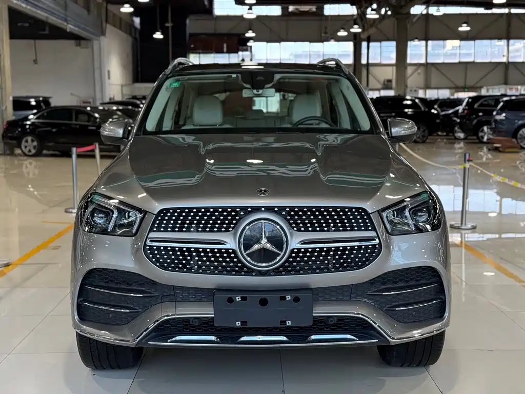 Mercedes-Benz GLE 2019 — фото 2