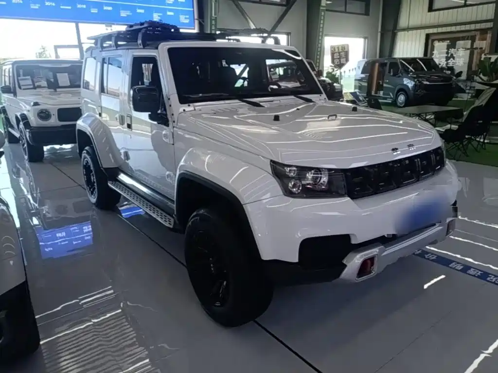 BAIC BJ40 2022 — фото 4