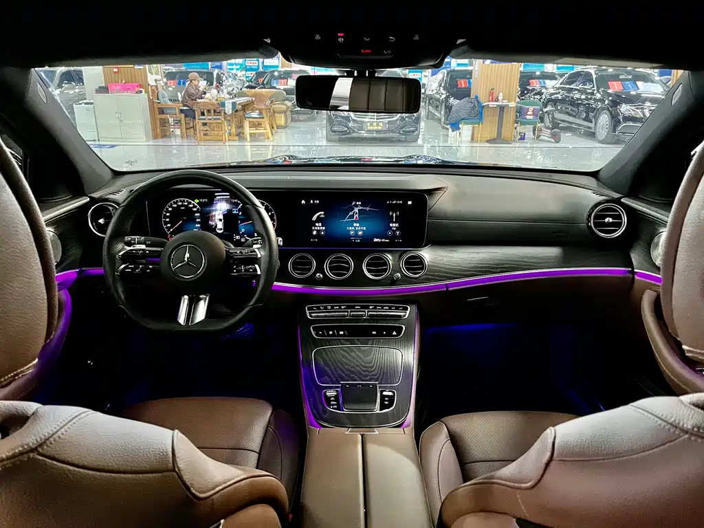 Mercedes-Benz E-Class 2021 — фото 12