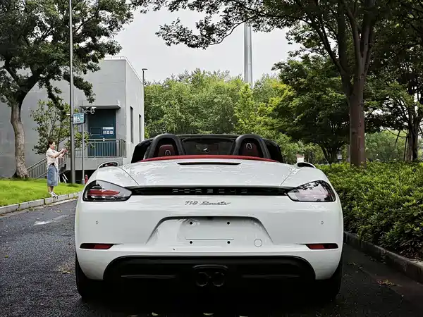 Porsche 718 2023
