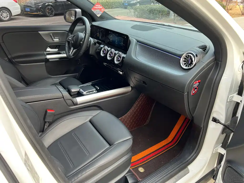 Mercedes-Benz GLA 2023 — фото 12
