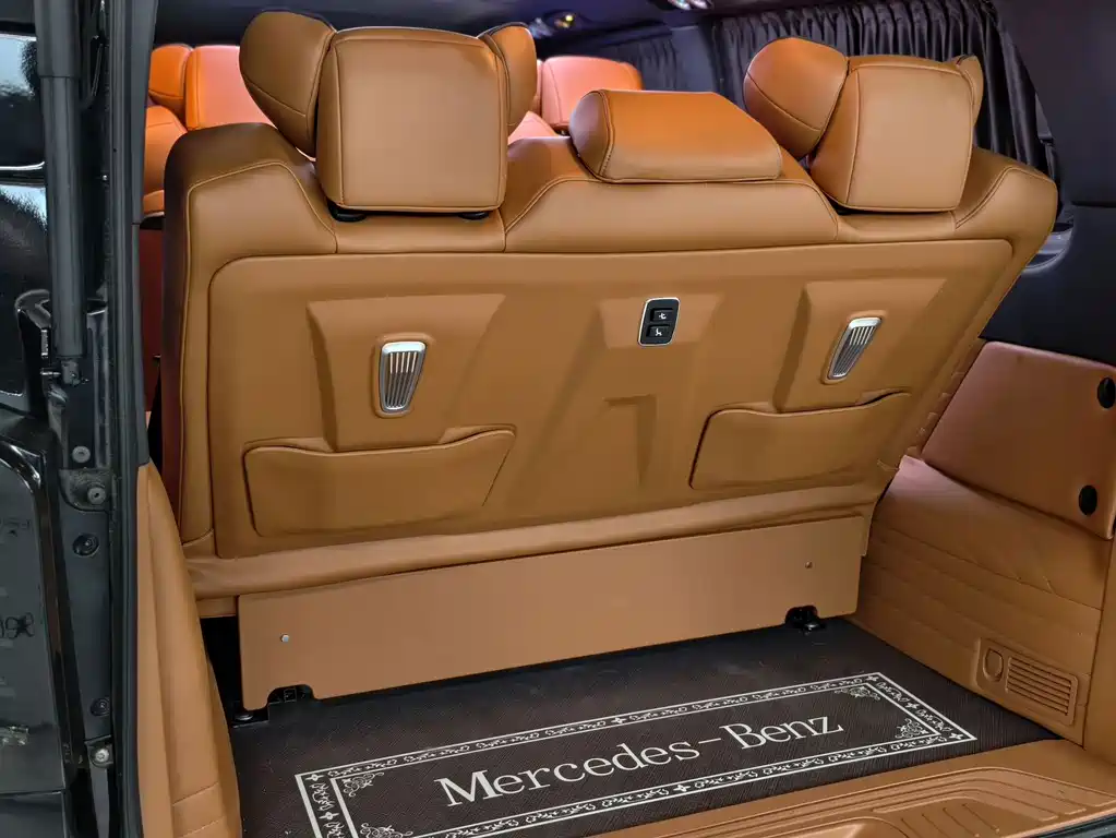 Mercedes-Benz Vito 2023 — фото 11