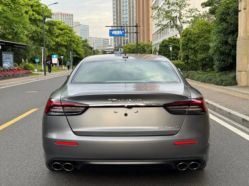 Maserati Quattroporte 2018 — фото 5