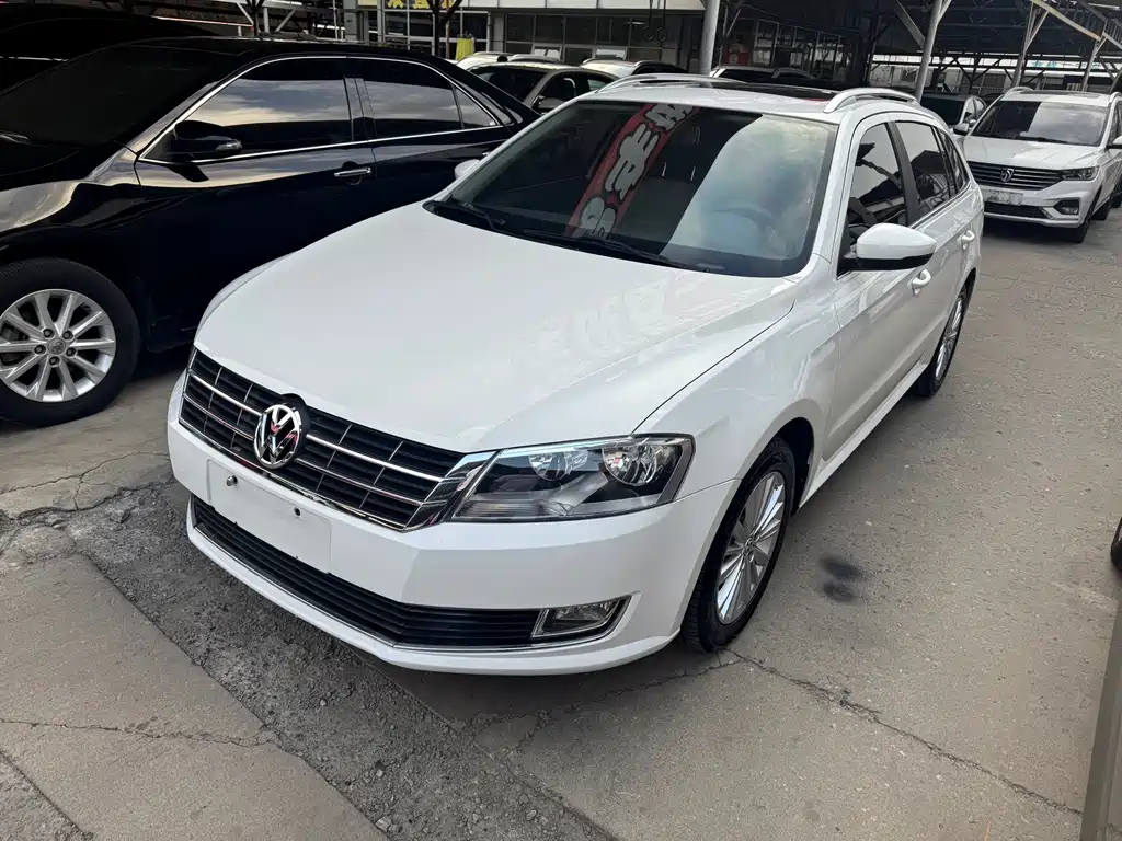 Volkswagen Gran Lavida 2016