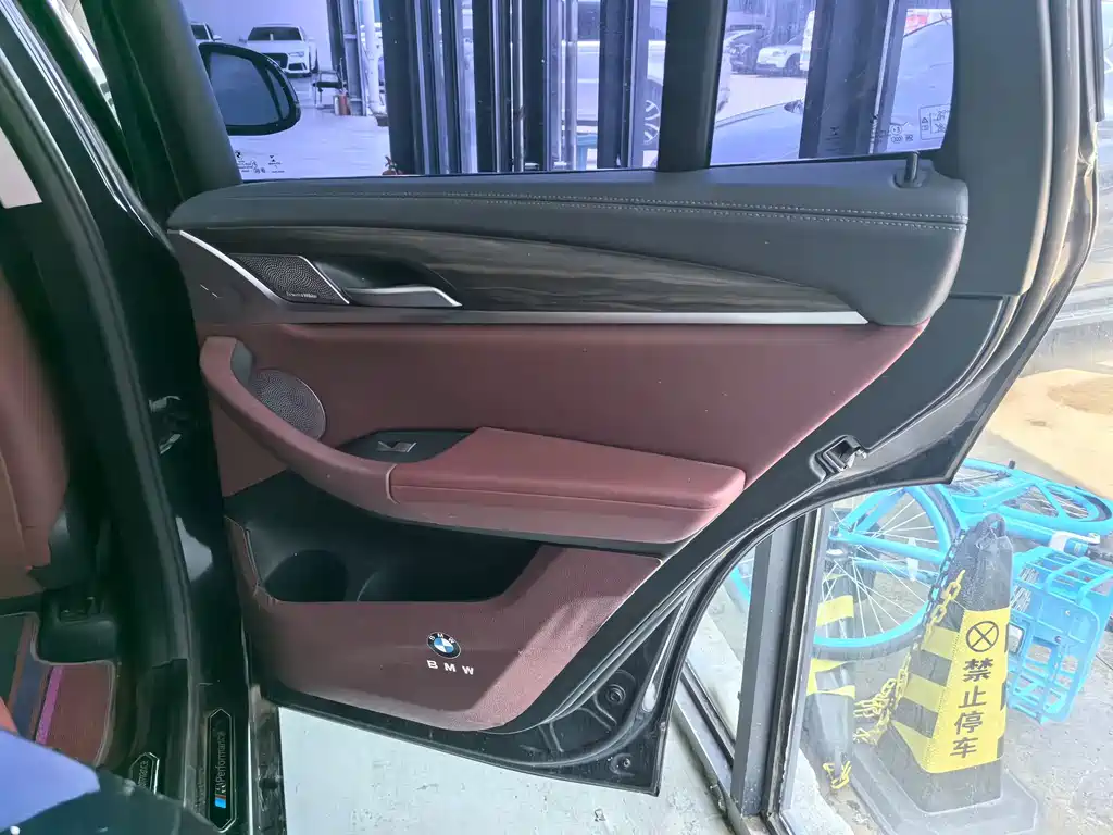 BMW X3 2022 — фото 11