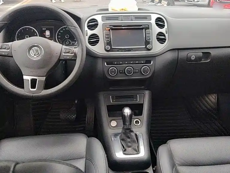 Volkswagen Tiguan 2014 — фото 15