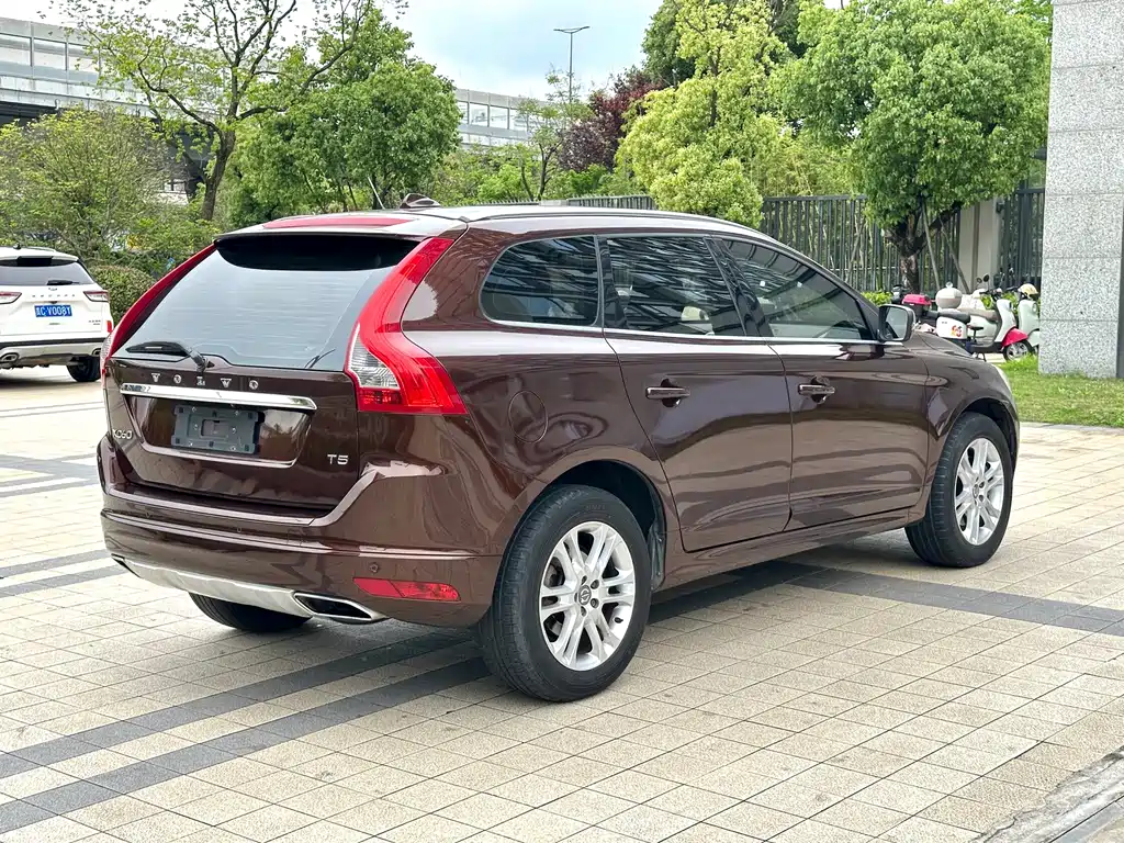 Volvo XC60 2015 — фото 13