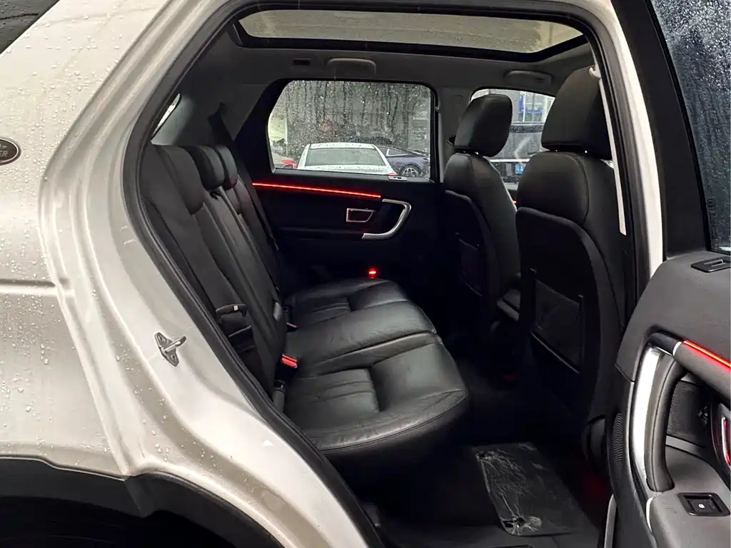 Land Rover Discovery Sport 2019 — фото 8