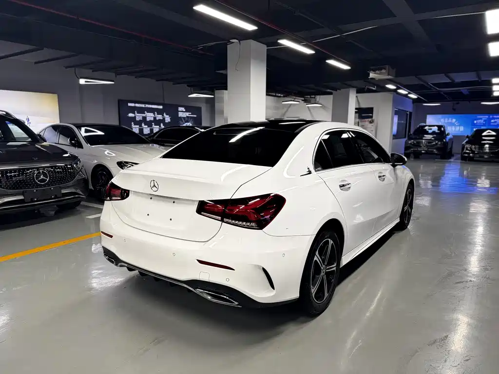 Mercedes-Benz A-Class 2022 — фото 4