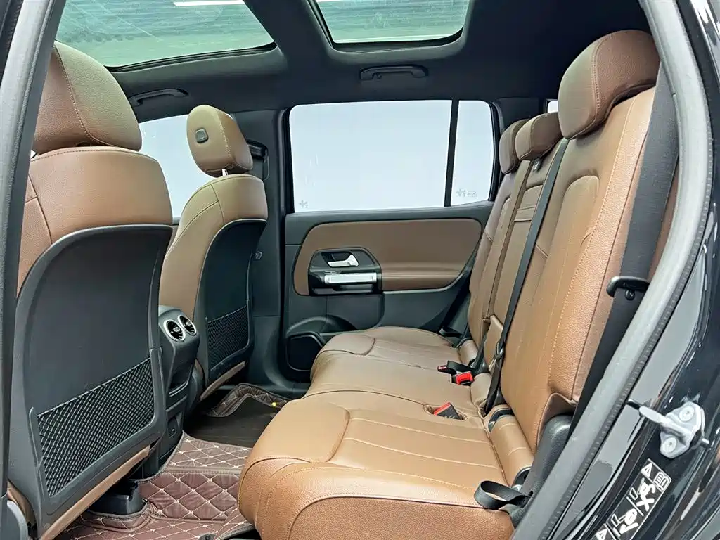 Mercedes-Benz GLB 2023 — фото 16