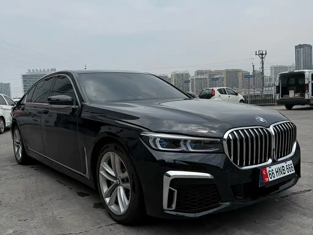 BMW 7 Series 2016 — фото 3