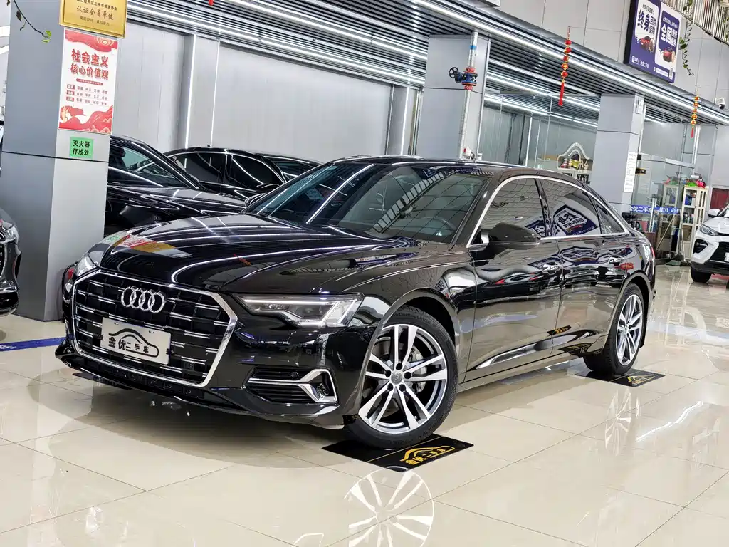 Audi A6L 2021 — фото 1