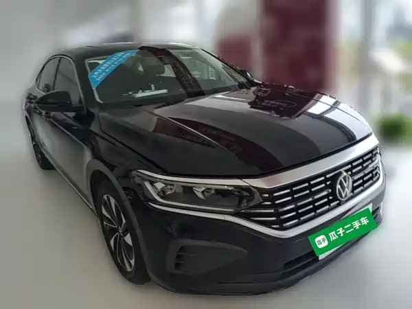 Volkswagen Passat 2025