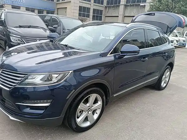 Lincoln MKC 2017