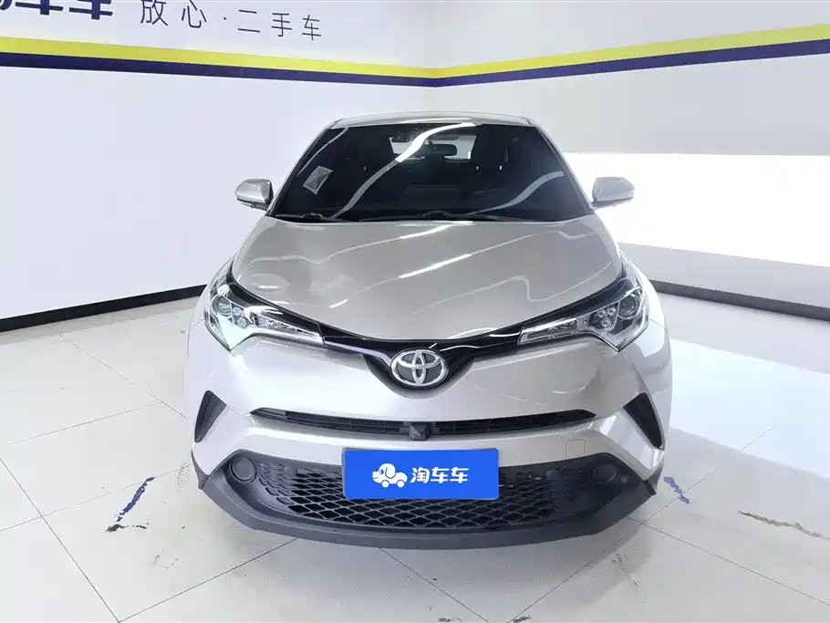 Toyota C-HR 2020 — фото 2