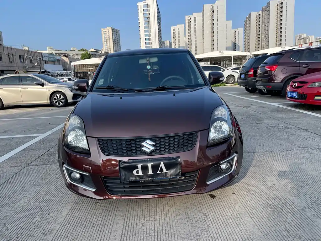 Suzuki Swift 2013 — фото 2