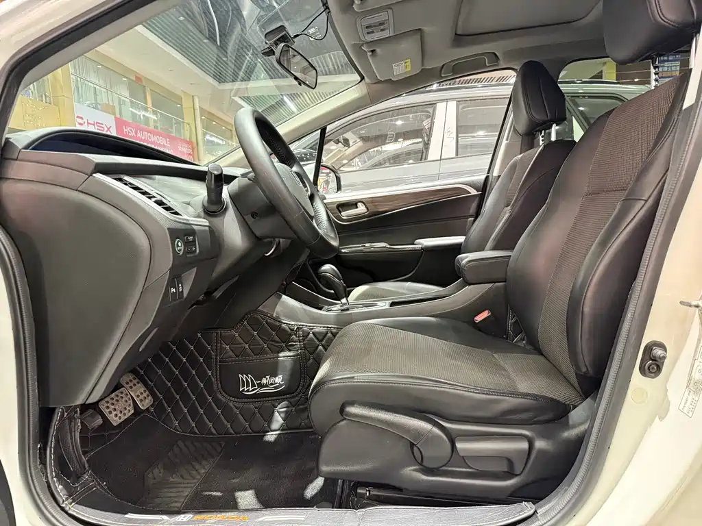 Honda Jade 2018 — фото 14