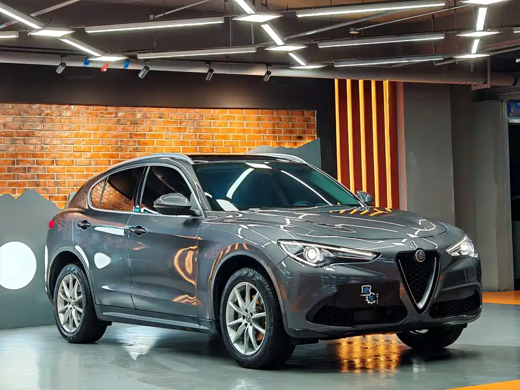 Alfa Romeo Stelvio 2018 — фото 3