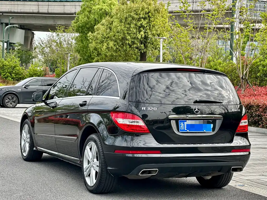 Mercedes-Benz R-Class 2017 — фото 4