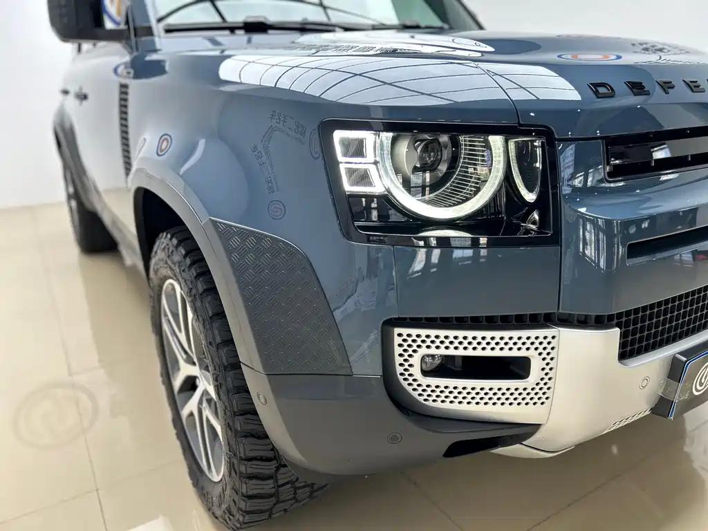 Land Rover Defender 2021 — фото 4