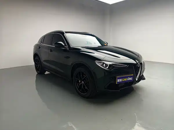 Alfa Romeo Stelvio 2021
