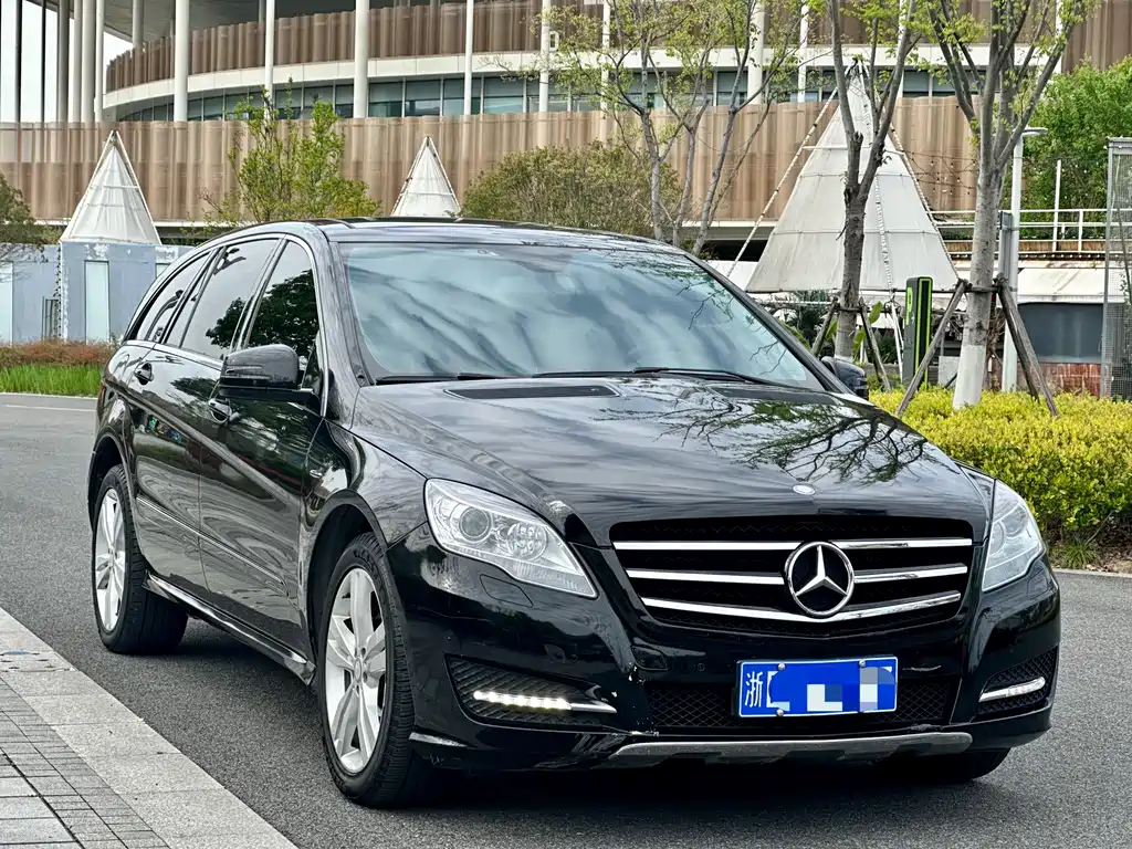 Mercedes-Benz R-Class 2017 — фото 3