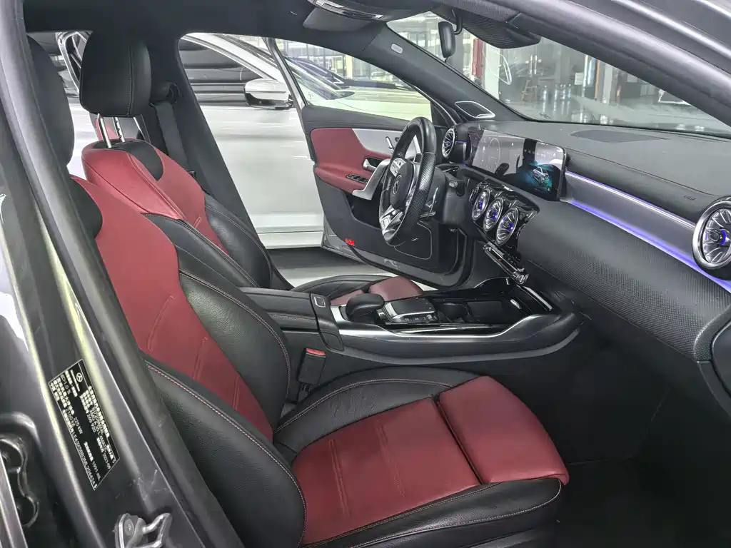 Mercedes-Benz A-Class AMG 2021 — фото 20