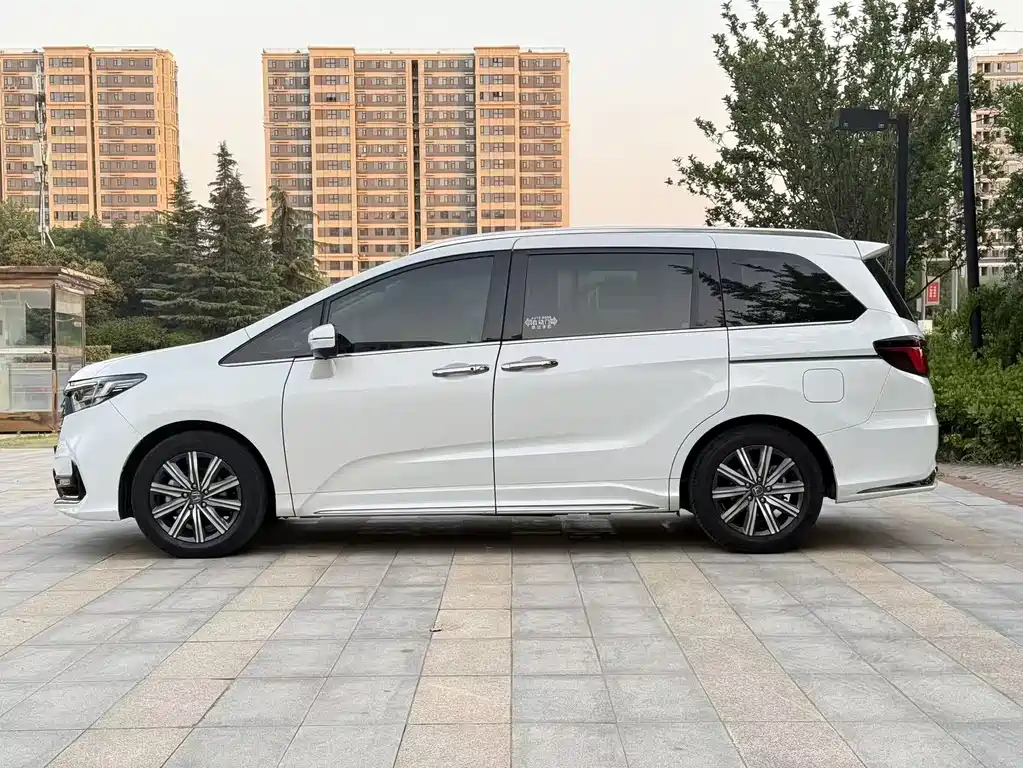 Honda Odyssey 2022 — фото 3