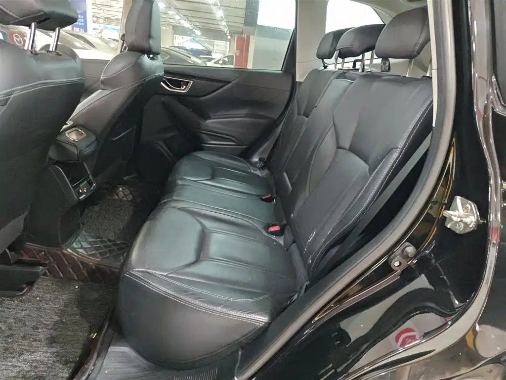 Subaru Forester 2019 — фото 13