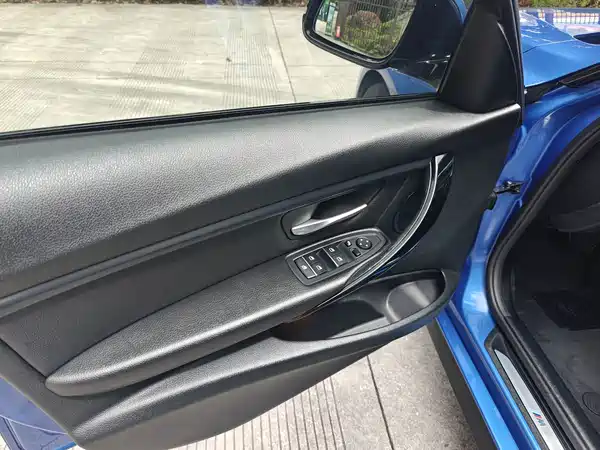 BMW 3 Series 2017