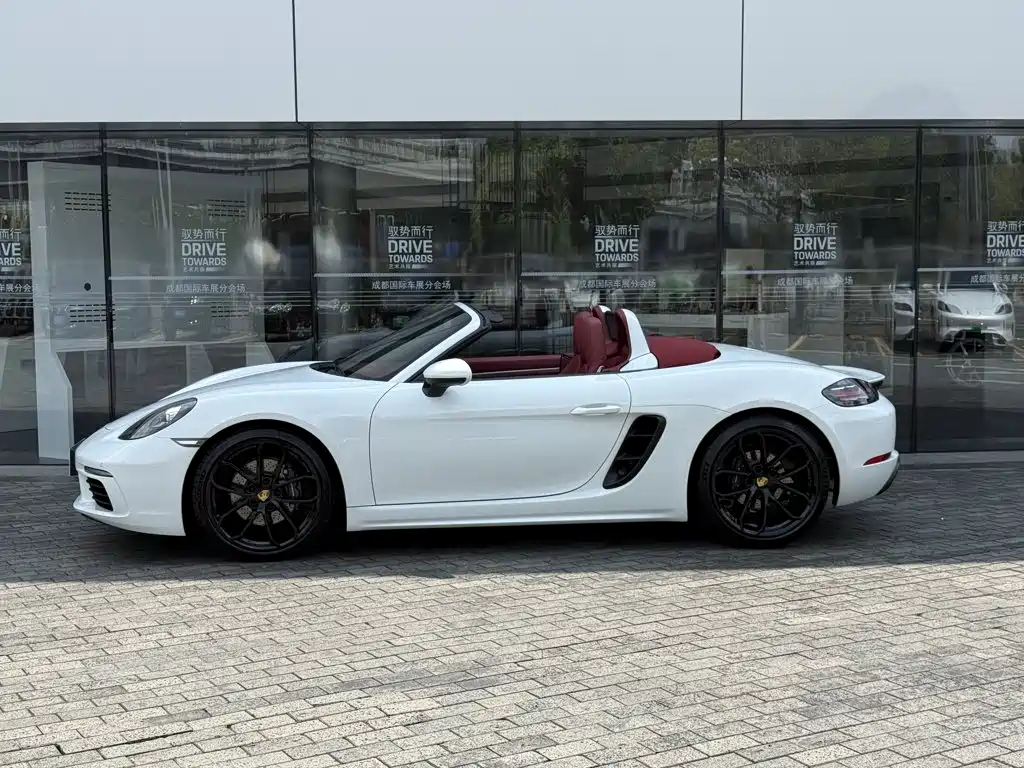Porsche 718 2024 — фото 15