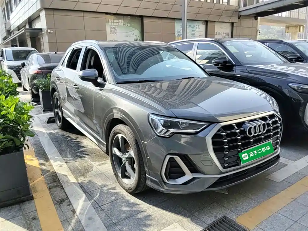Audi Q3 2022 — фото 7