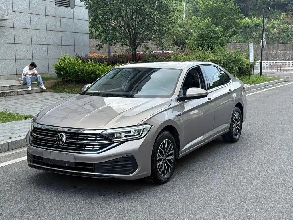 Volkswagen Sagitar 2024