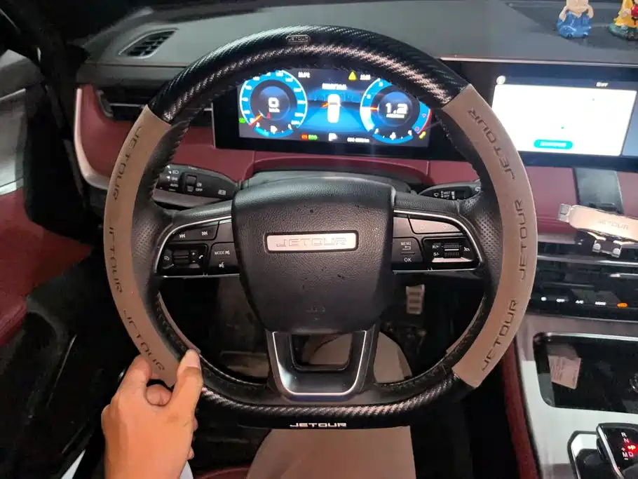 Jetour X70 PLUS 2023 — фото 15