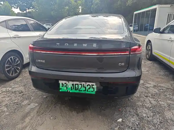 Roewe D6 2025