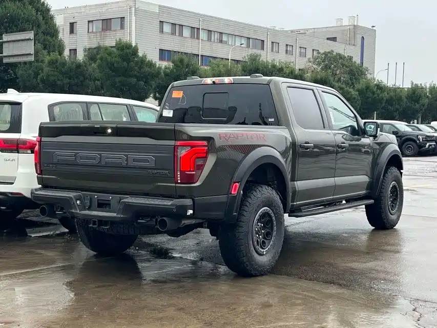 Ford F-150 Raptor — фото 4