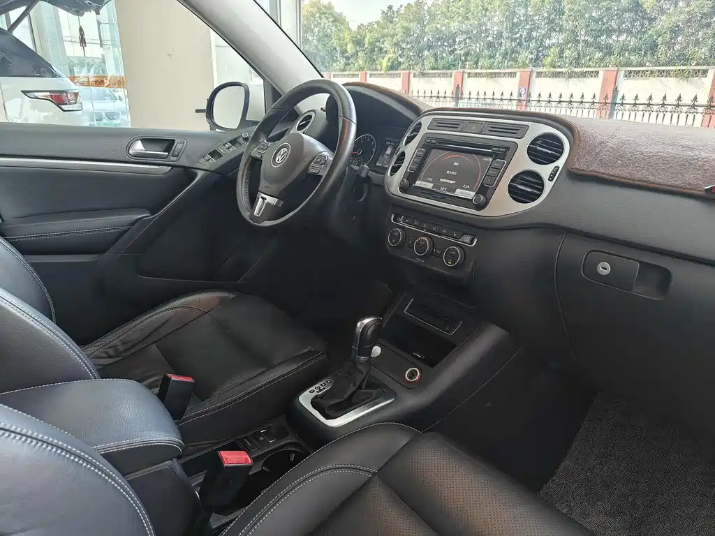 Volkswagen Tiguan 2016 — фото 13