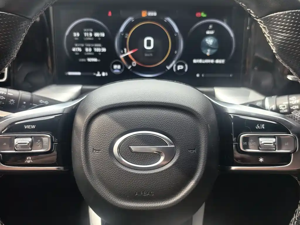 GAC Motor Trumpchi GS8 2023 — фото 15