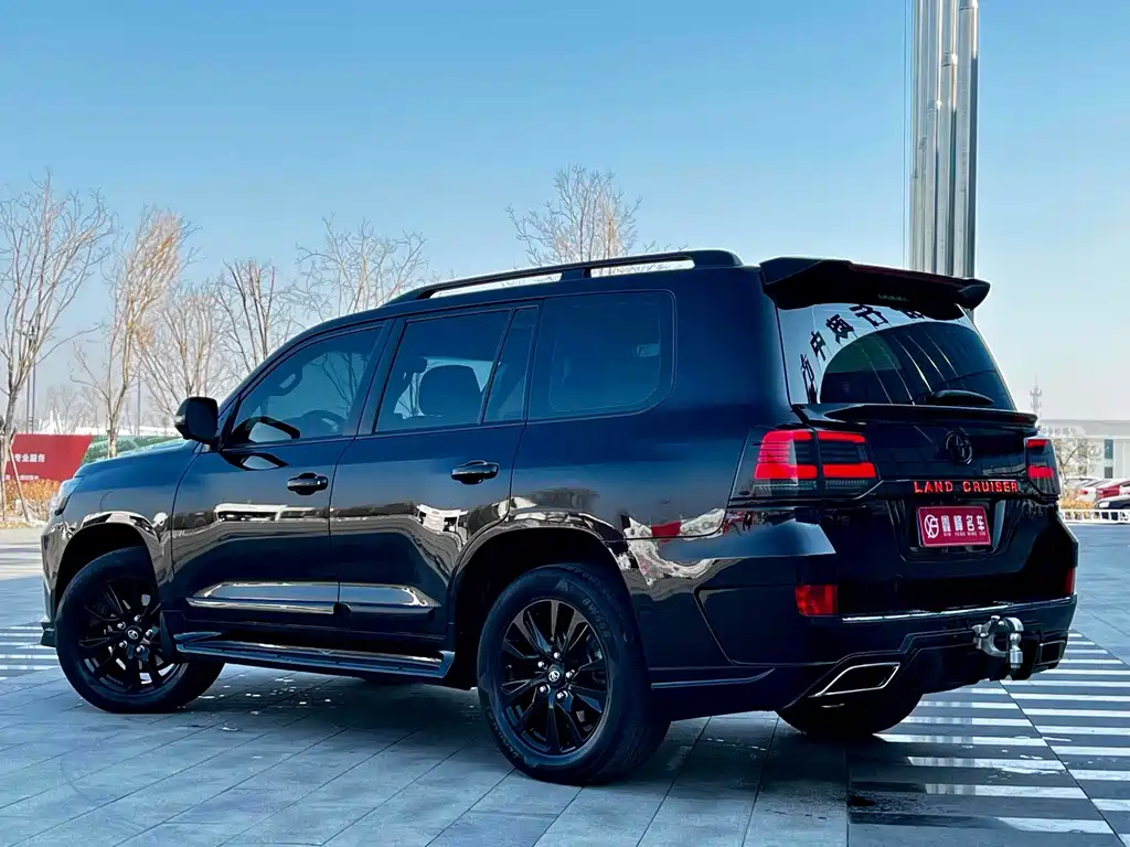 Toyota Land Cruiser 2020 — фото 14