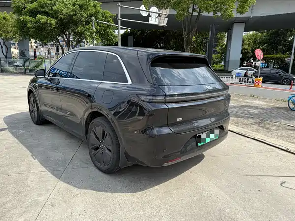 Li Auto L6 2024