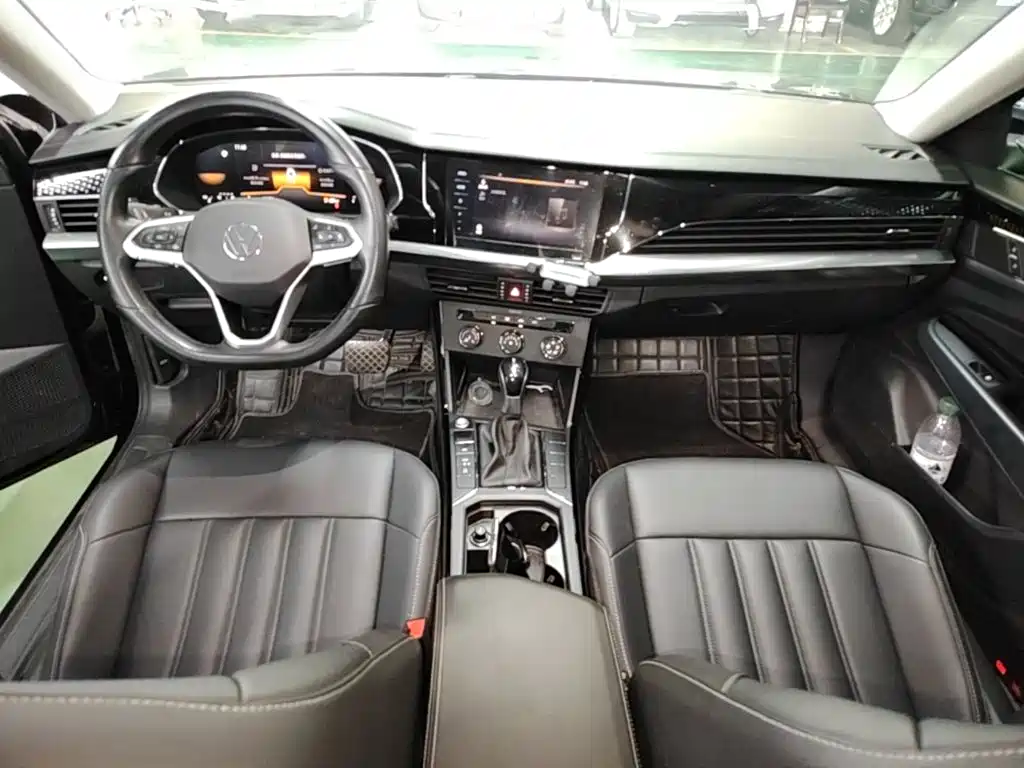 Volkswagen Passat 2023 — фото 10