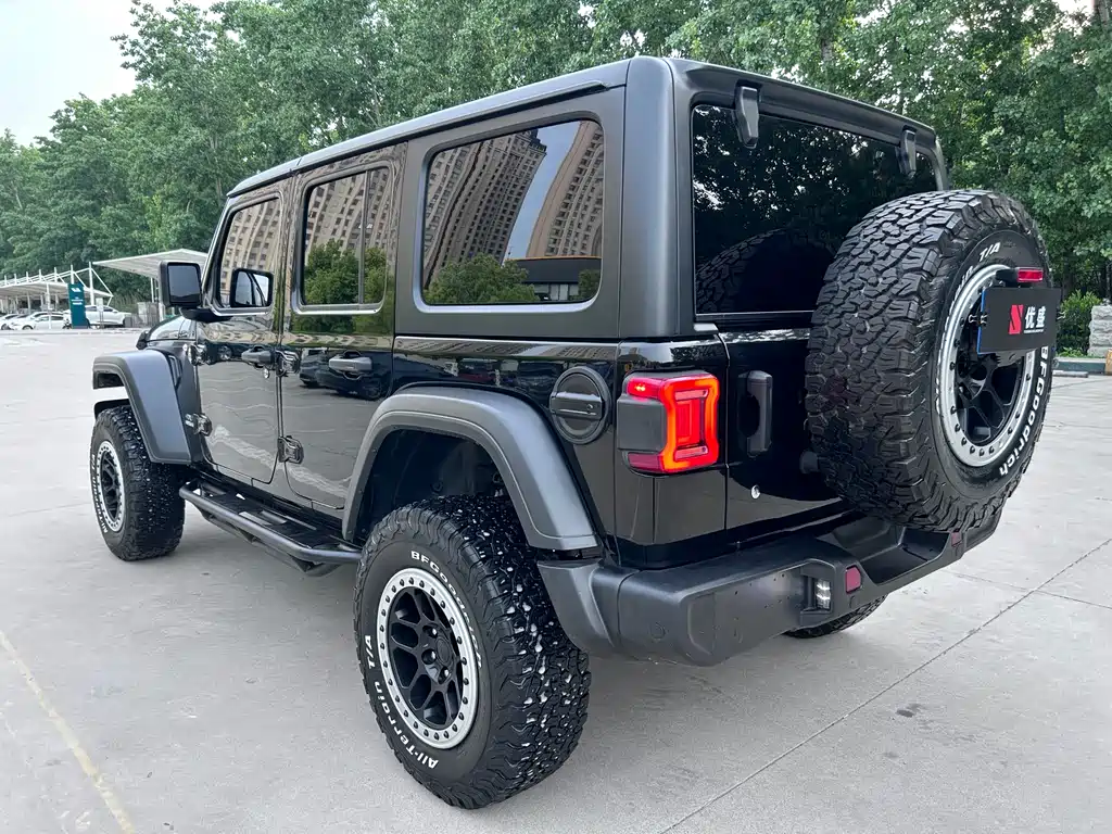 Jeep Wrangler 2020 — фото 6